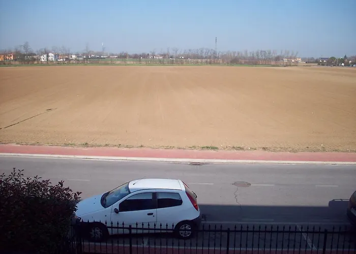 לינה וארוחת בוקר Al Calypso *